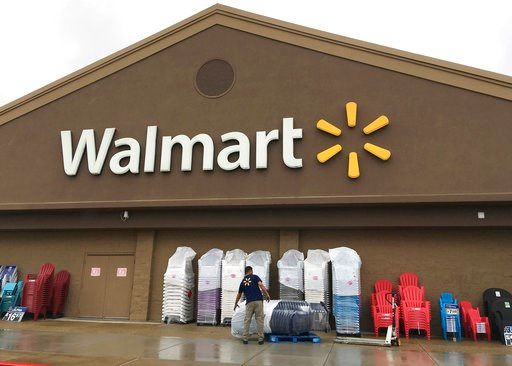 Walmart raises starting wages, handing out bonuses