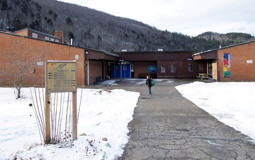 With just 3 students, small-town high school closing down