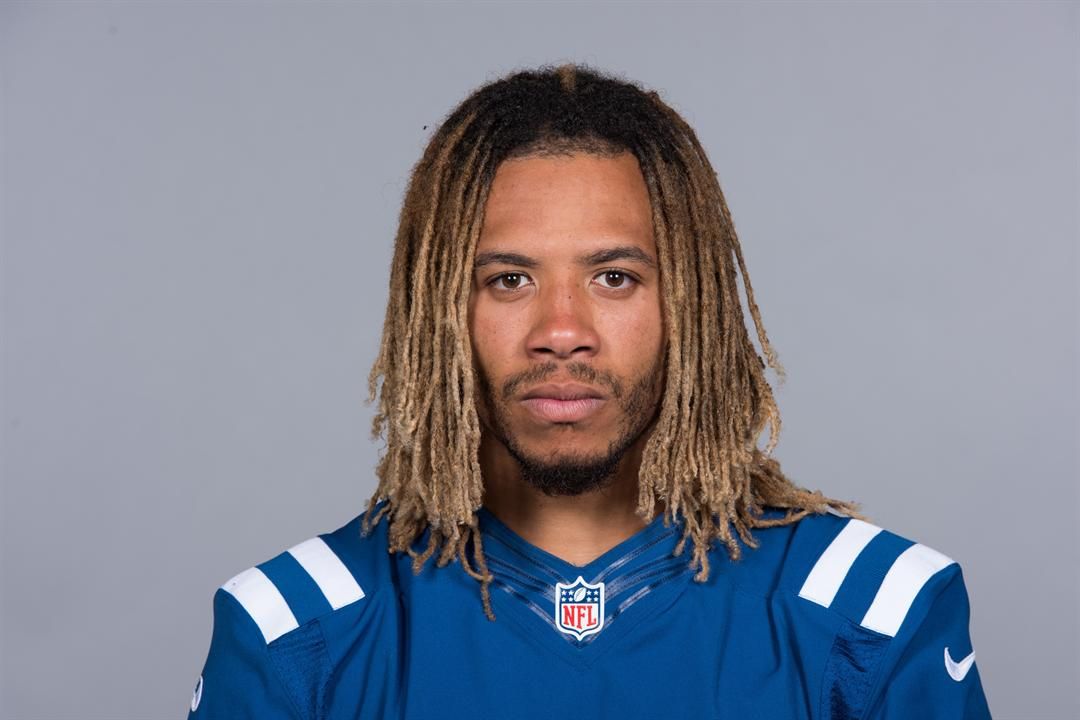 Colts: Linebacker Edwin Jackson among 2 killed on highway