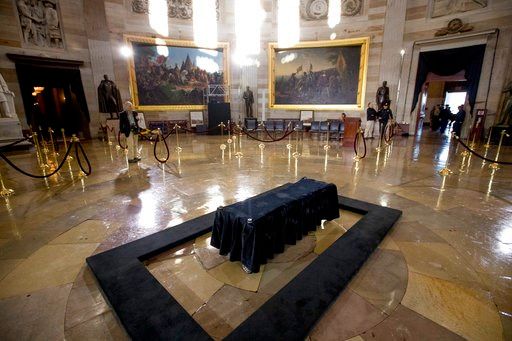 Graham, wary of politics in life, gets Capitol salute