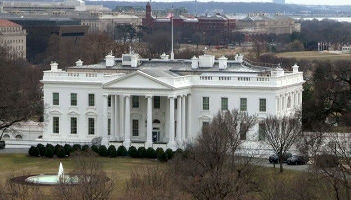 APNewsBreak: Nation's top student loan official resigns